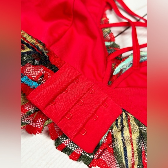 Victoria’s Secret PINK S Halter Neck Red Tropical Print Strappy Lace Bralette - Picture 7 of 10